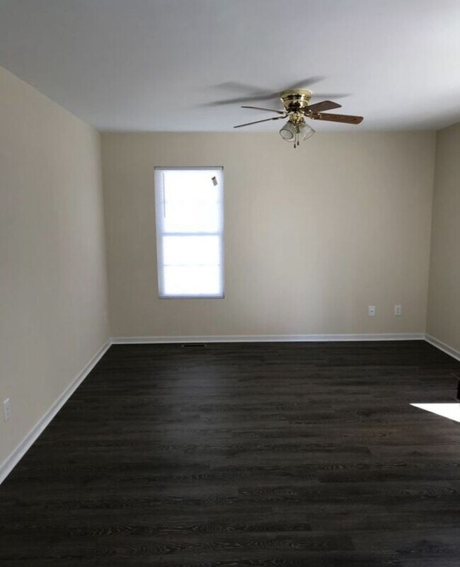 Foto del edificio - Charming 3BR 2 BA Cottage-Style Home in North Durham