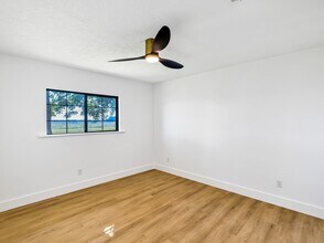 Building Photo - 1306 Briarmead Dr