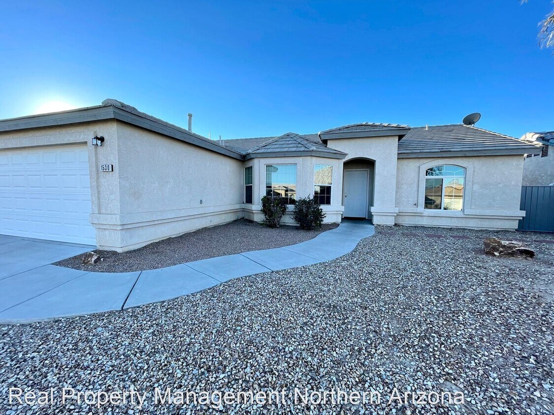 3 br, 2 bath House 1530 El Campo House for Rent in Bullhead City