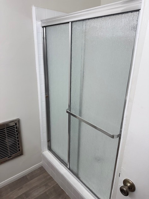 Bathroom 2 shower - 1440 Barry Ave