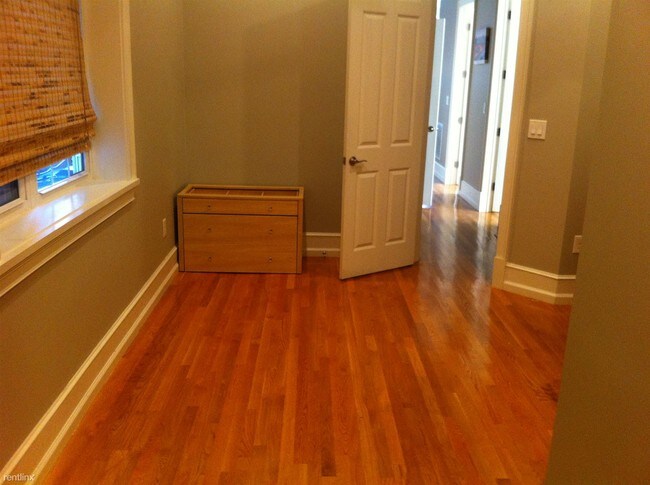 Foto del edificio - 825 Dorchester Ave