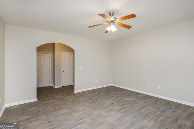 Foto del edificio - 842 Whitfield Oak Way NE