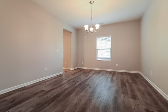 Building Photo - 20 Sycamore St