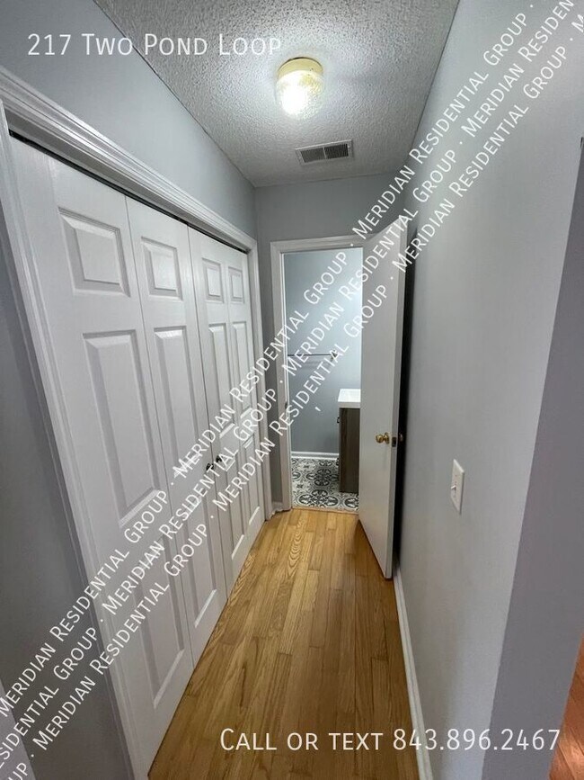Foto del edificio - 217 2 Pond Loop