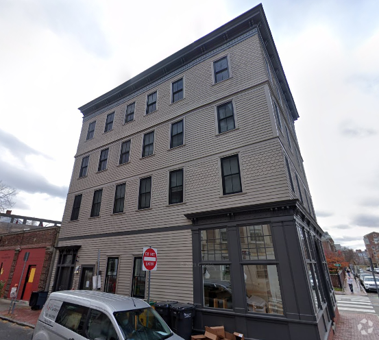 Building Photo - 40 Bow St