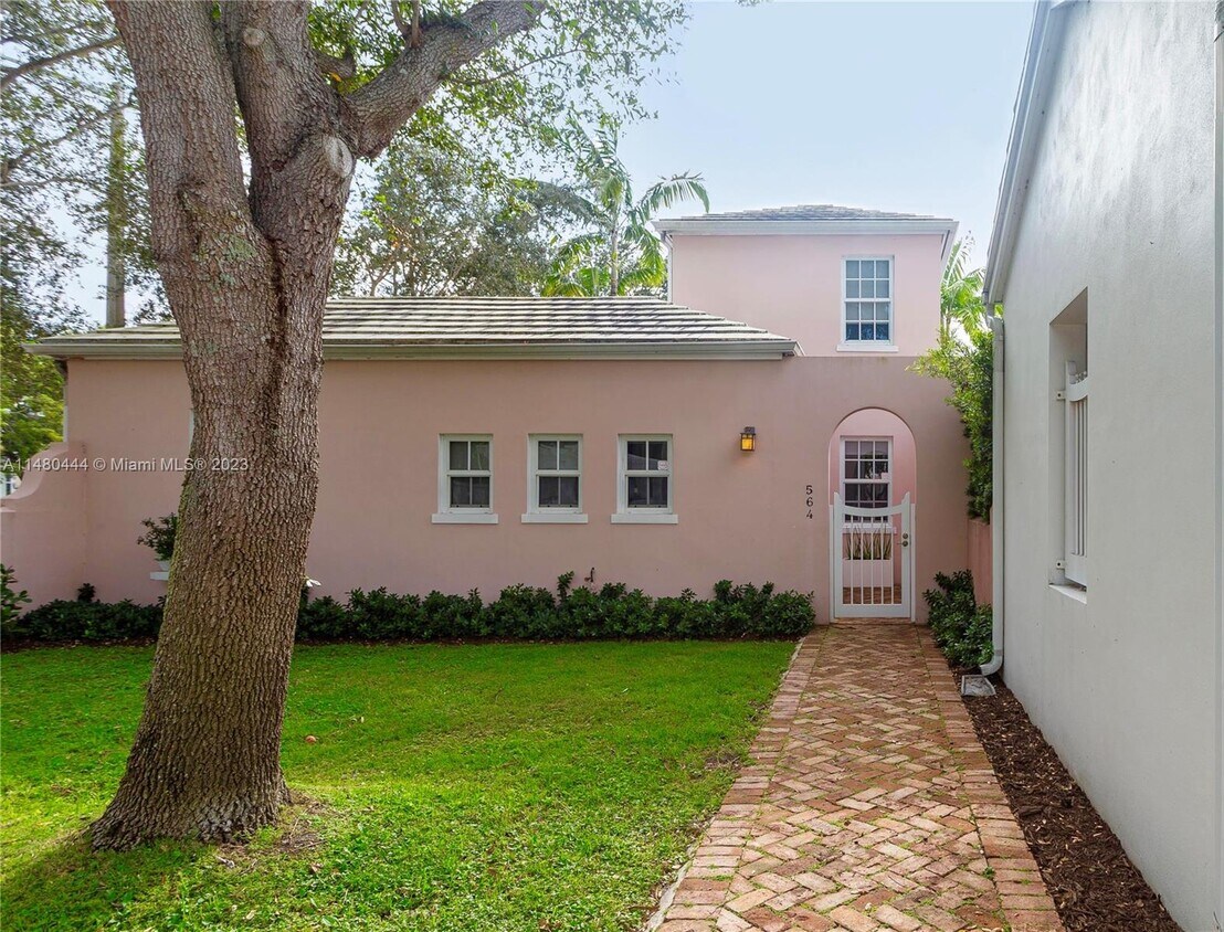 Foto principal - 564 Loretto Ave