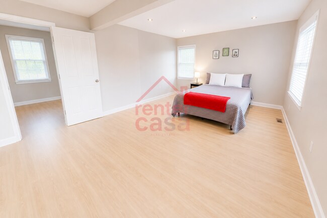 Foto del edificio - THE UNION GROVE | Gorgeous renovated home in Lithonia featuring large common areas, a spacious ki...