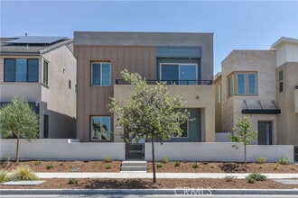 Building Photo - 162 Pattern