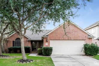 Building Photo - 549 Green Cedar Dr