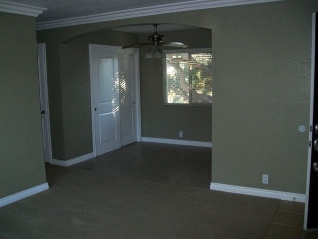 Foto del edificio - Large 2 Bed 2 Bath In Chula Vista