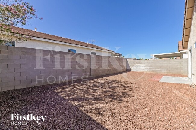 Foto del edificio - 3621 Walnut Wood St