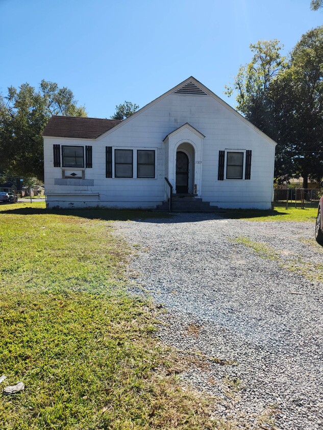 Primary Photo - 4978 Jean St