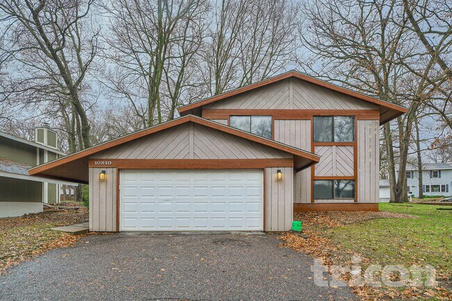 Building Photo - 10810 Linwood Forest Dr