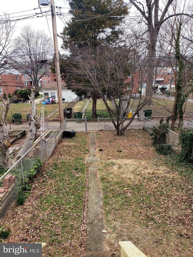 Foto del edificio - 1028 Evesham Ave