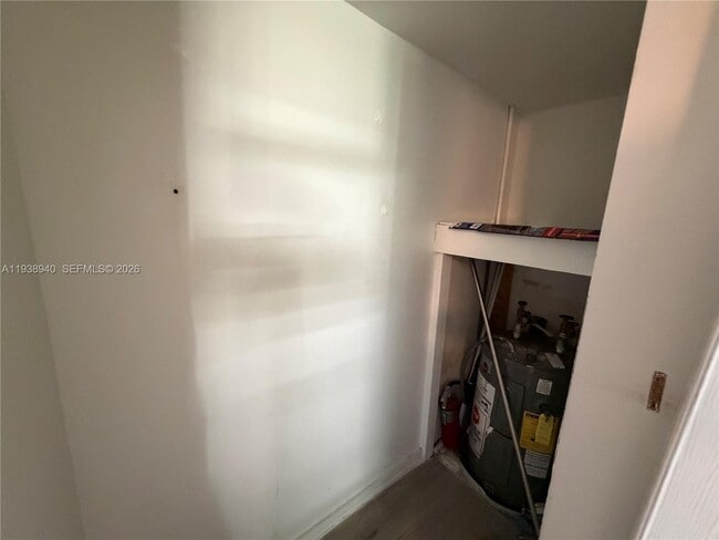 Building Photo - 1XX0 2X Ave