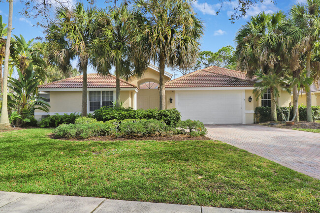 Foto del edificio - 6995 Cypress Cove Cir