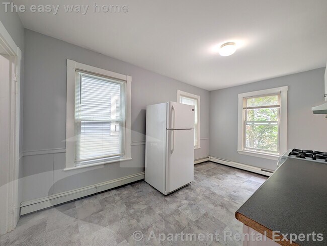 Foto del edificio - 322 Beacon St