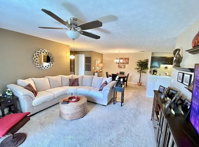 Foto del edificio - 7646 Shawnee Ln