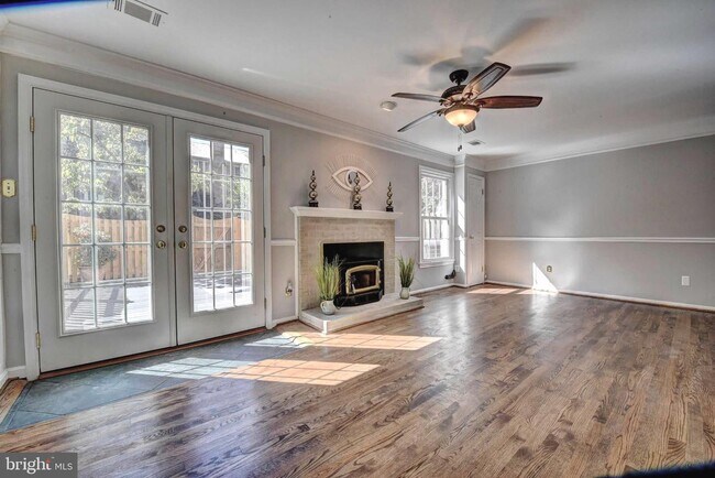 Building Photo - 2969 Oakborough Square