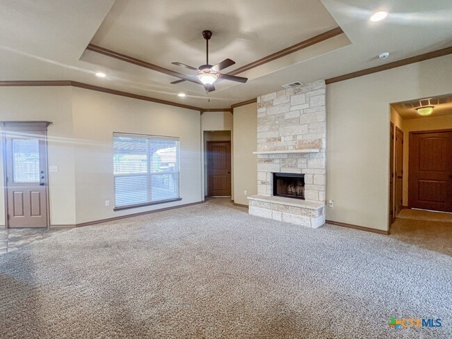 Foto del edificio - 700 Cosper Creek Dr