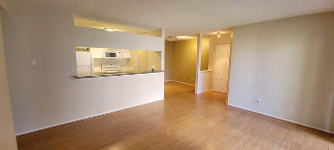 Building Photo - 10450 SW 157th Ct