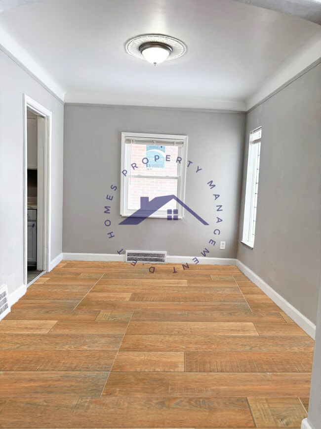 Foto del edificio - 9622 Rutland St