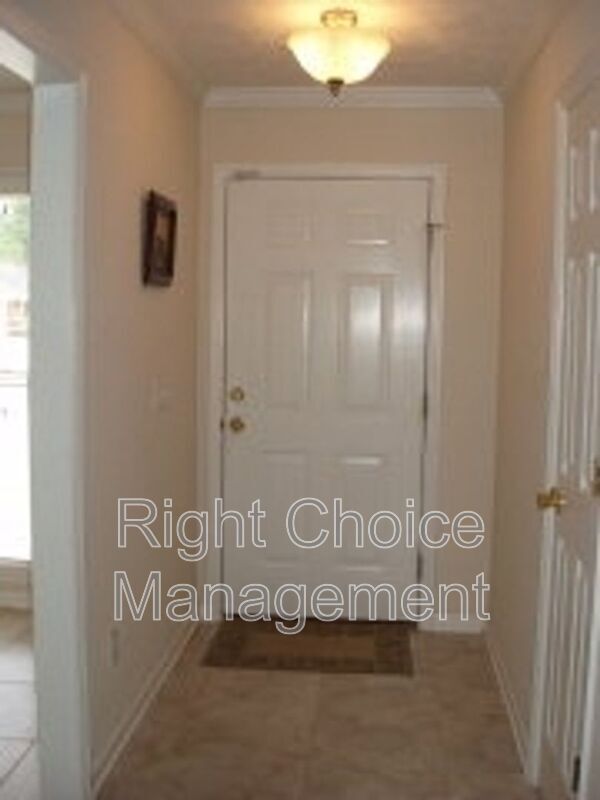 Foto del edificio - 2990 Slippery Rock Ct