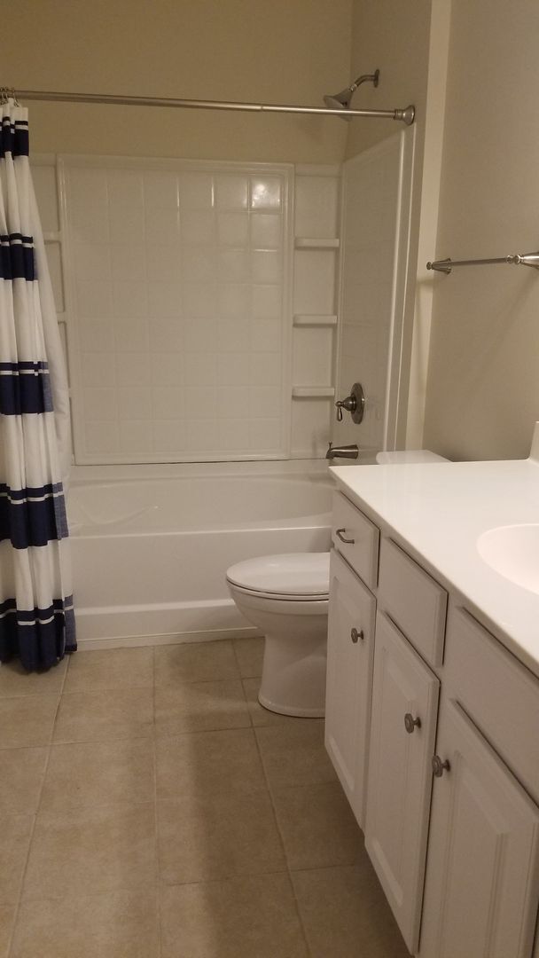 Foto del edificio - 2244 Ashley Crossing Dr