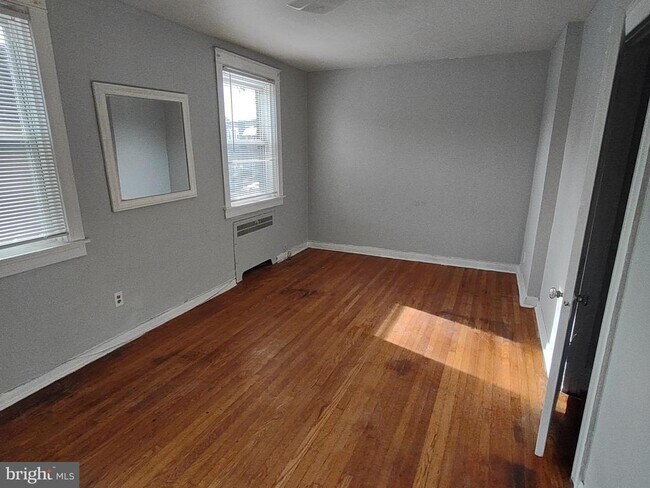 Foto del edificio - 5435 Torresdale Ave