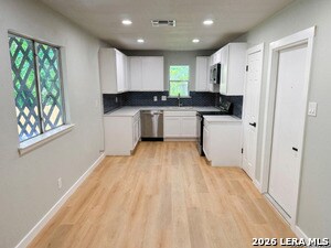 Foto del edificio - 8726 Timber Briar St