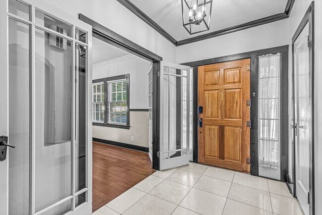 Foto del edificio - Beautiful Estate for Rent in Ashland