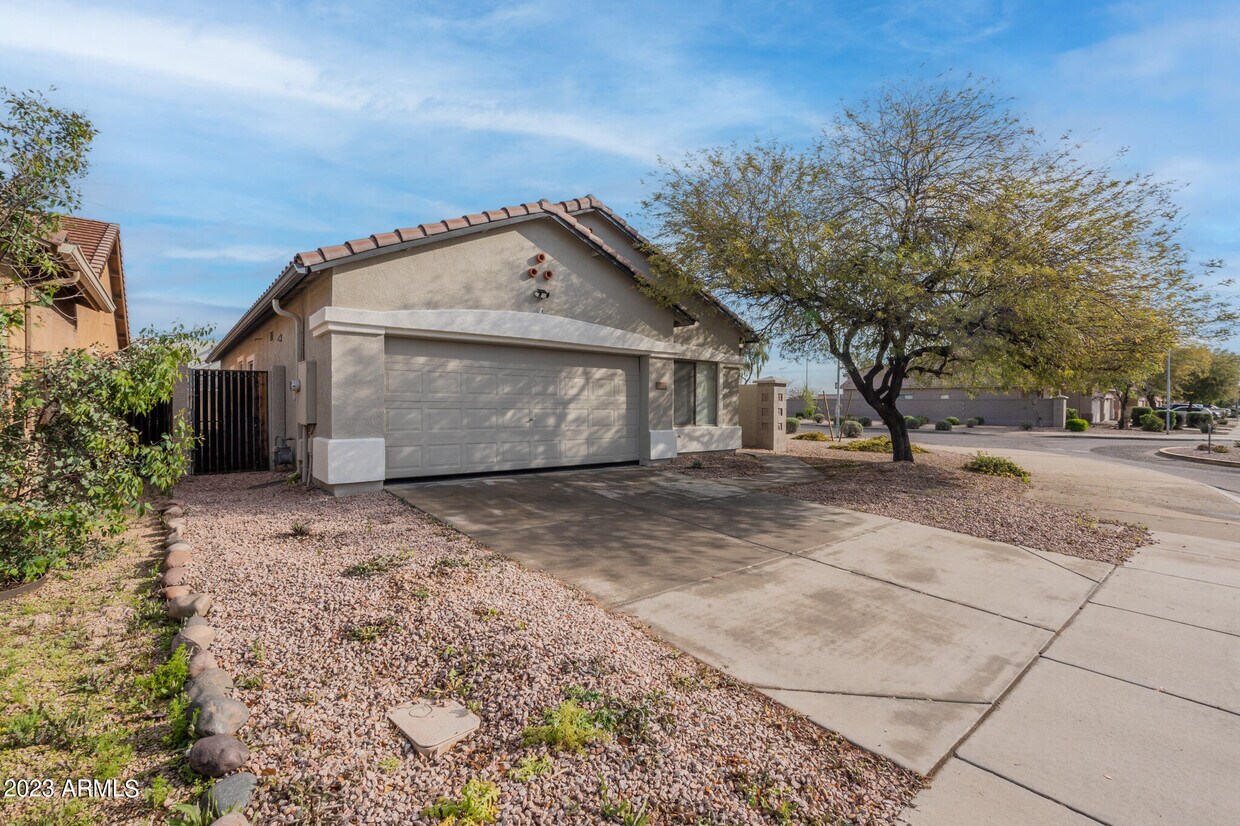 Foto principal - 8906 W Hess St