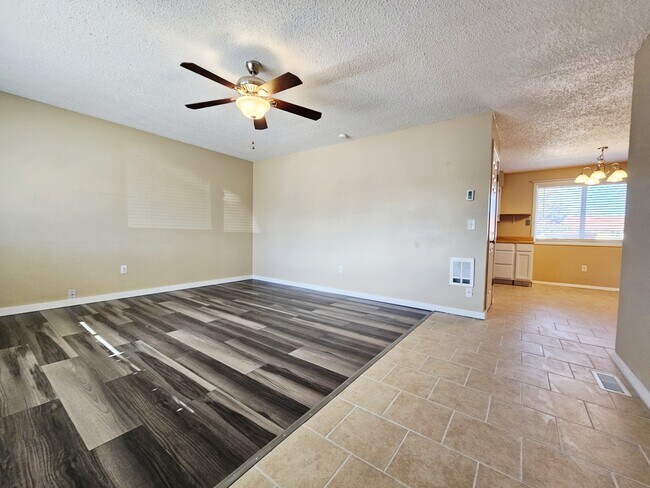 Foto del edificio - 4125 E Lance