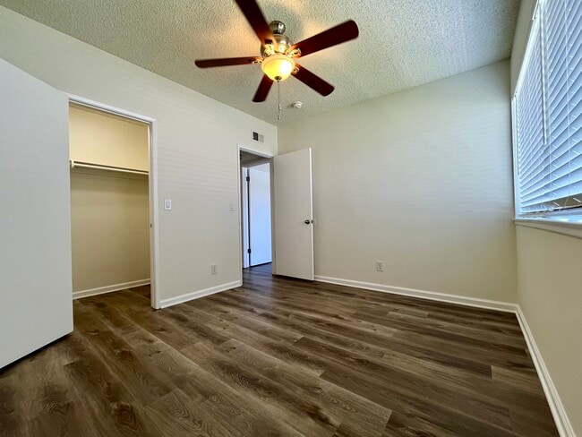 Building Photo - Bridgeport Apartment Homes