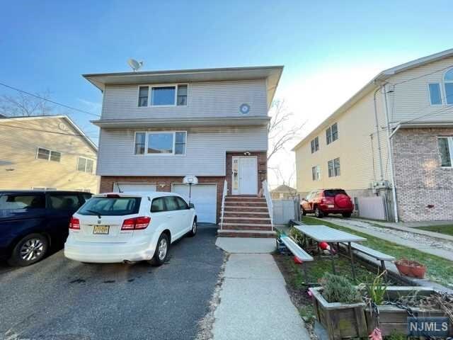 Primary Photo - 83 Feronia Way