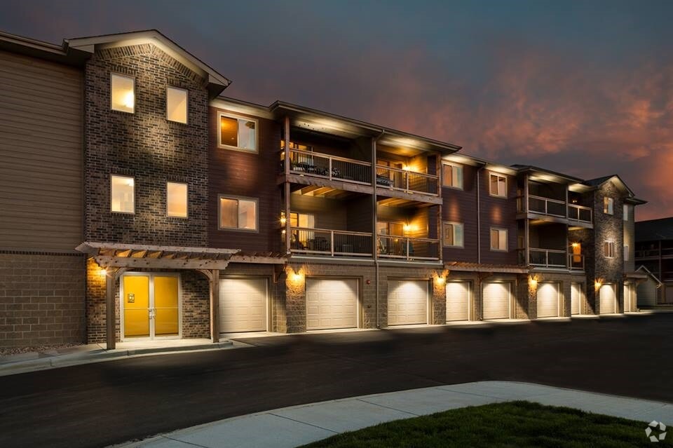 The Villas at Canyon Creek Apartments in Sioux Falls, SD
