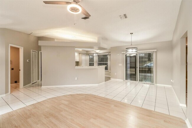 Building Photo - 4439 Gondolier Rd