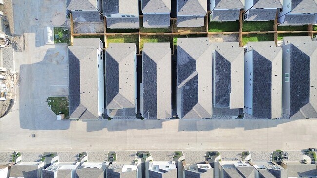 Foto del edificio - 8414 Rising Stream Dr