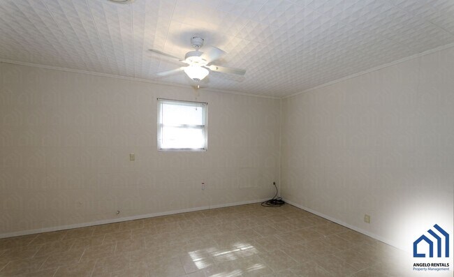 Foto del edificio - Affordable 3 bedroom 1 bath house COMING SOON!