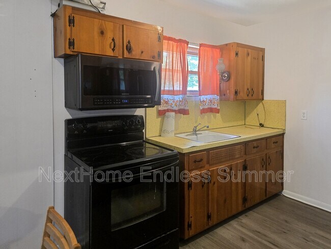 Foto del edificio - 329 Parkwood Dr