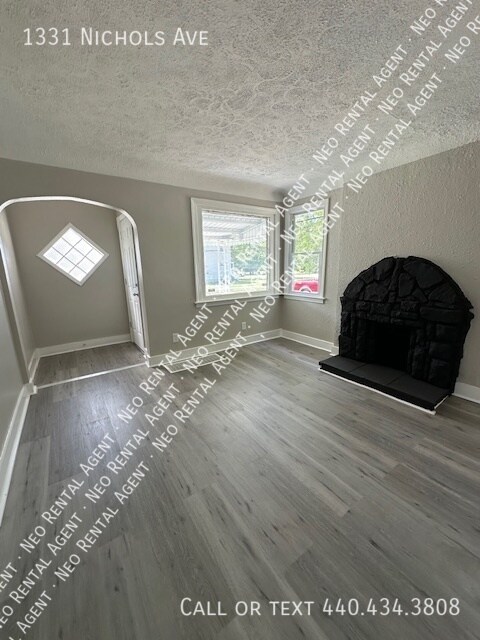 Foto del edificio - 1331 Nichols Ave