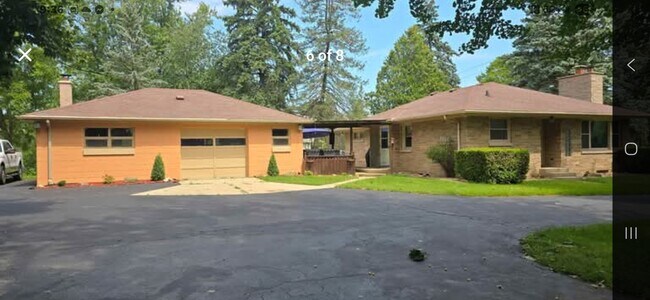 Foto del edificio - 804 S Fancher Rd