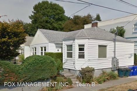 Building Photo - 2921 SE Alder St