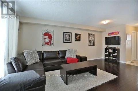 Photo du bâtiment - 2584 Valleyridge Dr