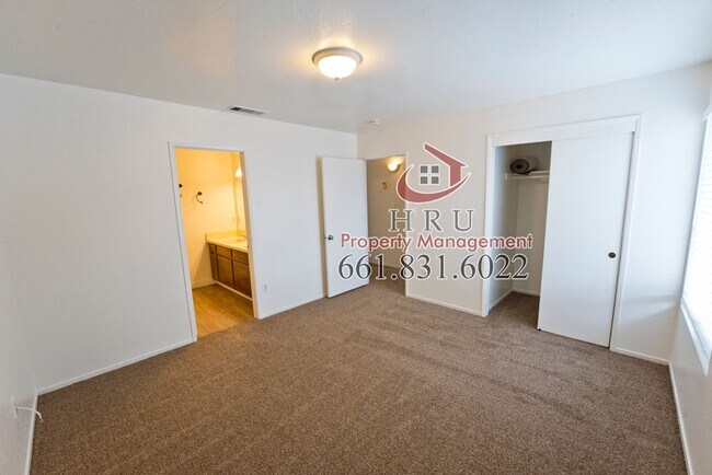 Foto del edificio - 6401 Castleford St