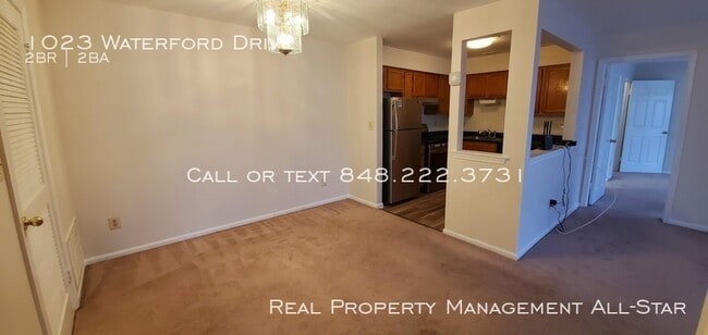 Building Photo - 1023 Waterford Dr