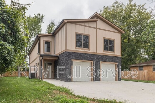 Photo - 271 Garry Dr Apartment