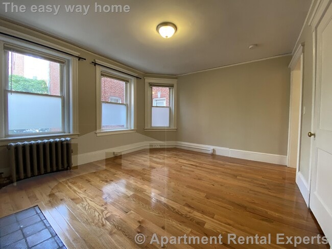Photo - 6 Craigie Cir Unit #4 Apartment