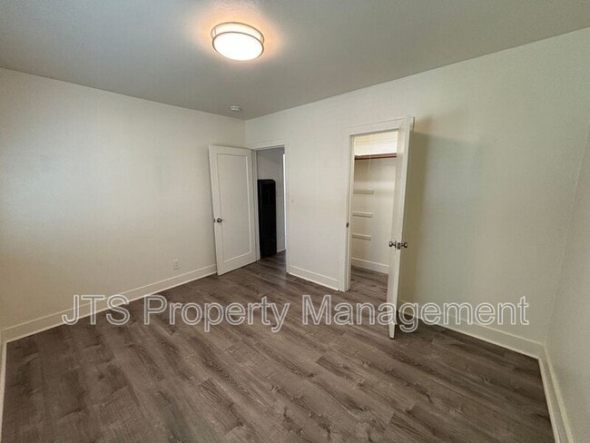 Building Photo - 4702-4712 65th Street