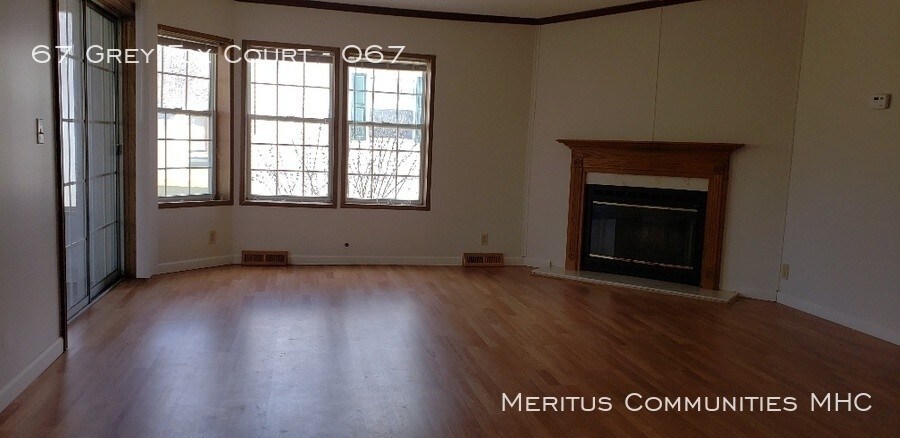 Primary Photo - 67 Grey Fox Ct